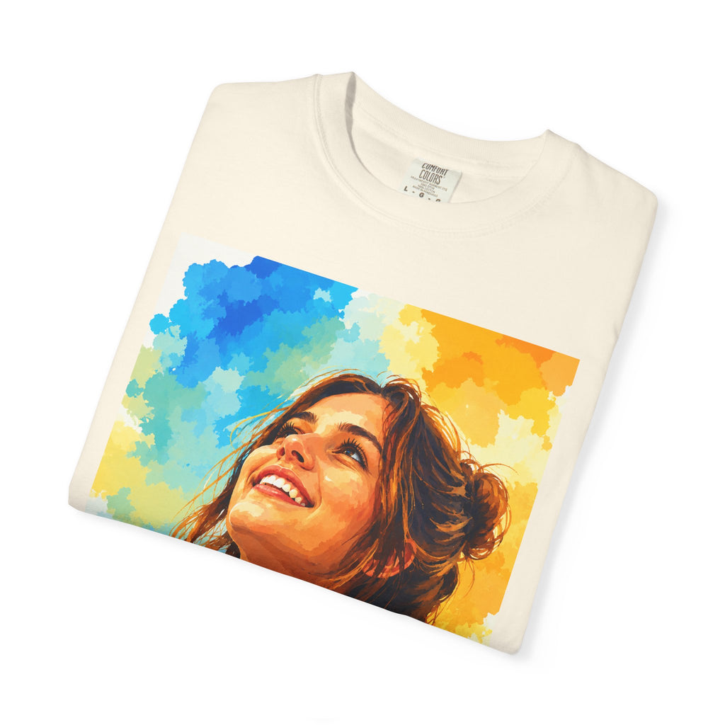 Camiseta con retrato — Ilustración de una mujer sonriente y colorida