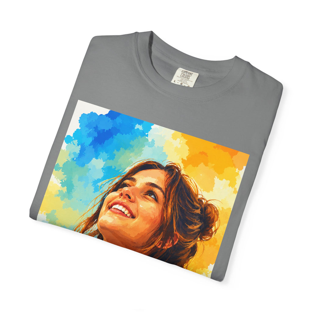 Camiseta con retrato — Ilustración de una mujer sonriente y colorida