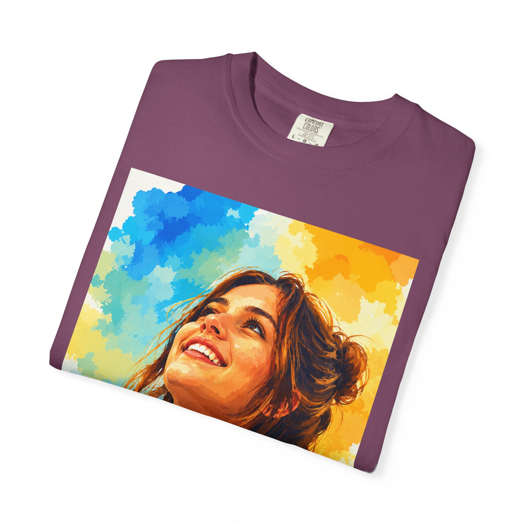 Camiseta con retrato — Ilustración de una mujer sonriente y colorida